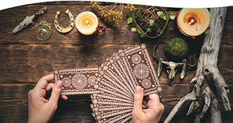 Becoming the Oracle: Foundations of Tarot Reading